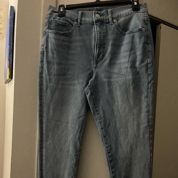 Jeans - Picture 1 of 2